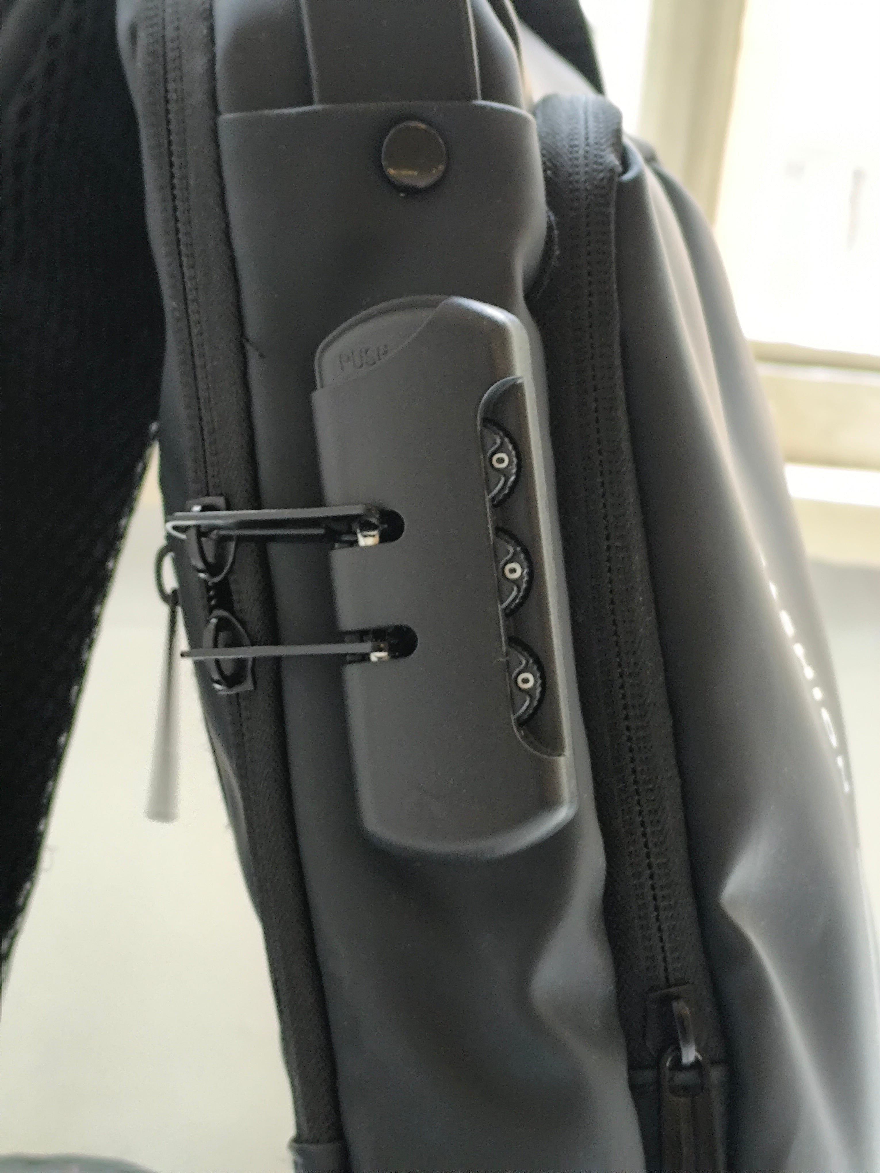 Borsa Antitaccheggio TSA-proteggi i tuoi oggetti in metro, bus, città